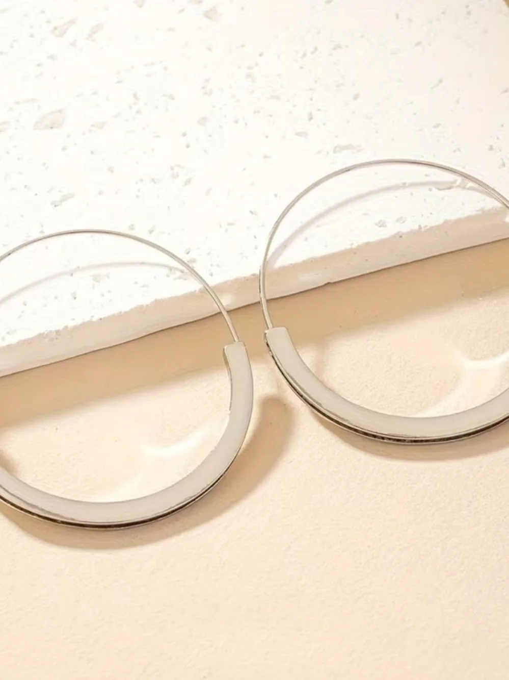NWT* Silver Hoop Earrings *NEW